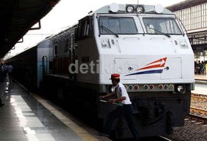 Sulitnya Mendapat Kursi di Kereta Mudik untuk Keluarga