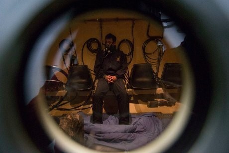 Seorang Penyelam Pencari Korban Kapal Korsel Tewas Saat Bertugas