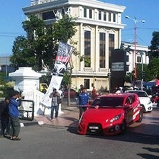 Sempat Diguyur Hujan, Mobil Listrik ITS Tidak Mogok