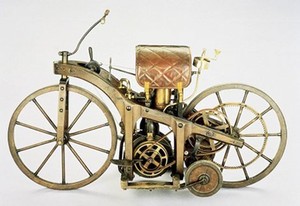 Einspur, Motor Pertama di Dunia