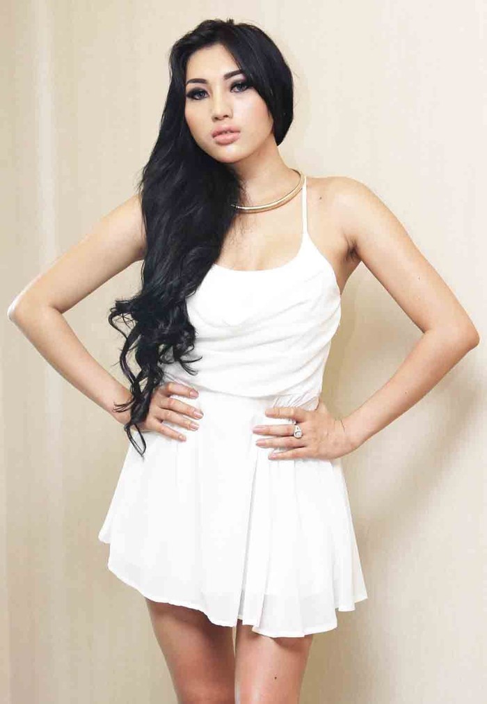 Si Seksi Cicha Claudya Dambakan Cowok Setia dan Mapan