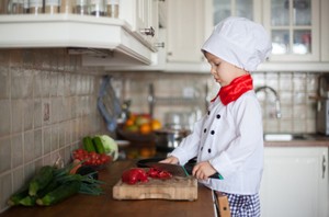 Kegiatan di Dapur Ini Membuat Anak Kreatif dan Mandiri