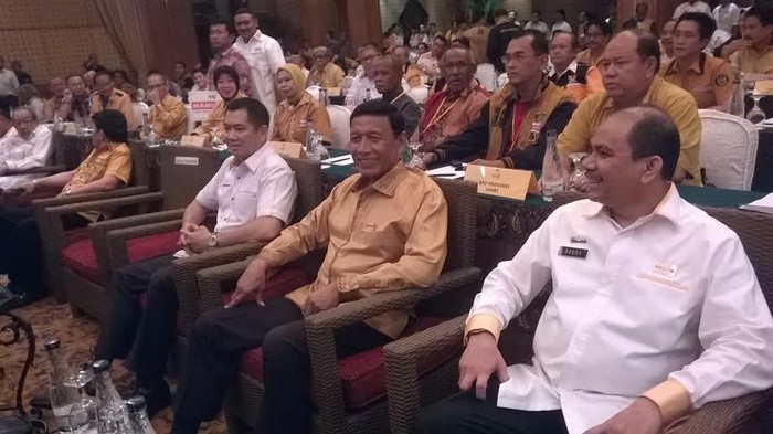 Wiranto Putuskan Arah Koalisi Hanura Malam Ini