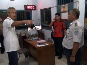 Imbas Amukan Ganjar, Dua Petugas Jembatan Timbang Subah Dinonaktifkan