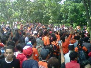 Kapolda Jabar: Dihalau Masuk Bandung, Jakmania Lempari Kendaraan di Tol