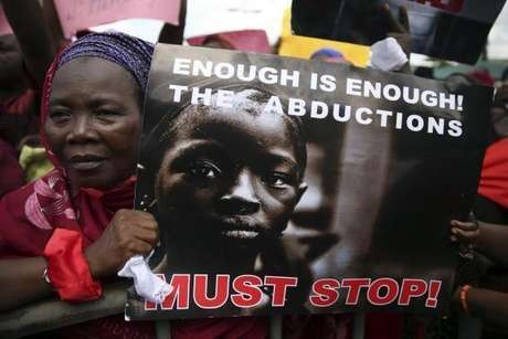 Dunia Bantu Nigeria Cari Ratusan Pelajar yang Diculik Boko Haram