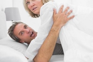 Saat Penis Tak Bisa Lepas dari Vagina, Bercinta pun Jadi Menakutkan