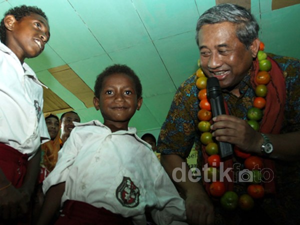 Mendikbud Kunjungi SD di Papua