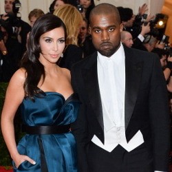 Kim Kardashian Konfirmasi Kabar Pernikahannya di Twitter