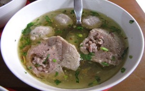 Selain Pakai Daging Oplosan, Bakso Bisa Diberi Bahan Aditif Ini