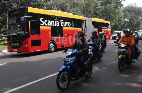 Pendapat Ahok Soal Harga Bus Scania Rp 5,8 Miliar