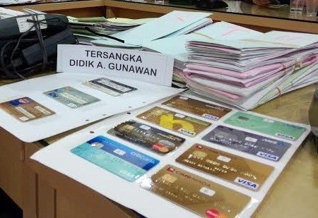 Polisi Selidiki Orang Ketiga yang Kelola Sistem Bank