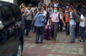 2 Kardus Dokumen dan Hardisk Diangkut KPK dari Kantor Bupati Bogor
