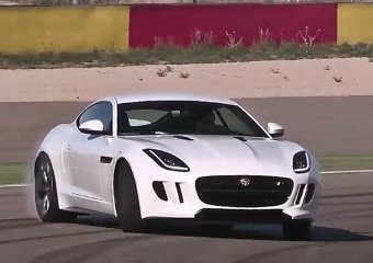 Jaguar F-Type Bakal Punya Transmisi Manual dan AWD?