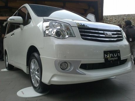 Toyota NAV1 Makin Ganteng, Naik Harga Rp 3 Juta