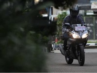 Menyiksa Yamaha R15