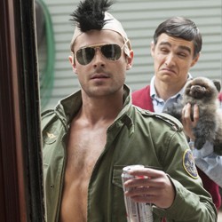 Sisi Liar Zac Efron Bantu Dalami Peran di Film Neighbours