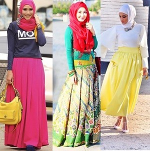 Hijab Style: Cara Hijabers Padu Padan Rok Lipit, dari Artis Hingga Fashionista