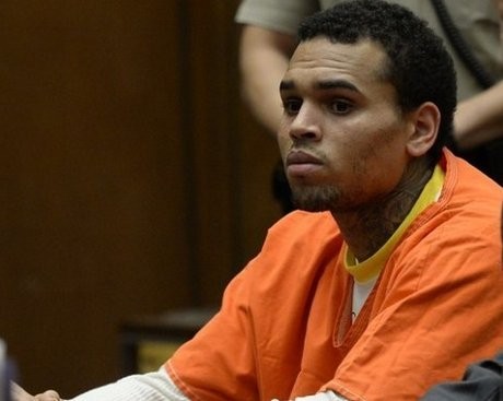 Langgar Masa Percobaan, Hukuman Chris Brown Ditambah 131 Hari