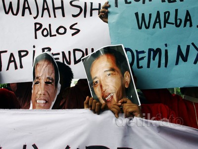 Aksi Desak Jokowi Mundur Jadi Gubernur
