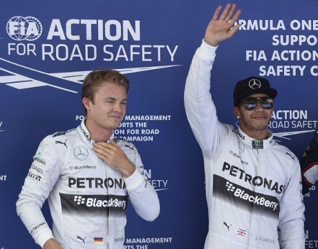 Menang Lagi, Hamilton Geser Rosberg dari Puncak Klasemen