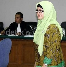 Susi Tur Menyesal SMS Akil Minta Dibantu Menangkan Amir Hamzah