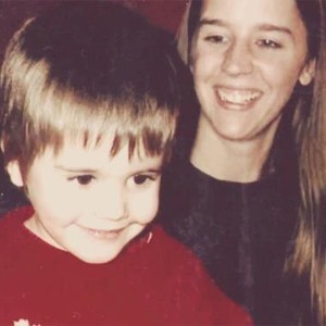 Ini Cara Selebriti Hollywood Peringati Hari Ibu