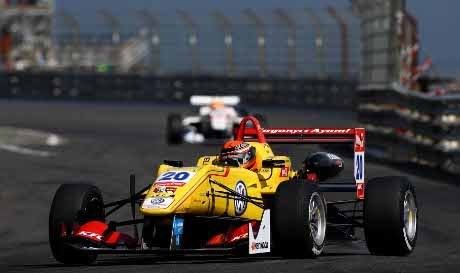 Sean Gelael Raih Poin Pertama di Formula 3 Eropa