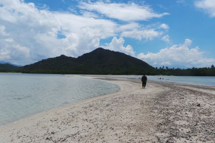 Menyambangi Pulau-pulau Cantik di Teluk Lampung
