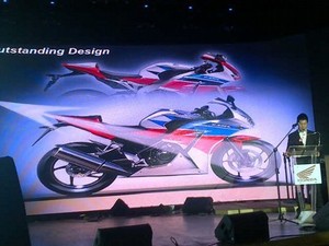 Honda CBR250R Terinspirasi CBR1000RR