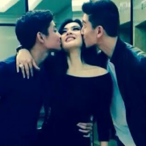 Syahrini Dicium Dua Berondong, Teka-teki JR yang Terlibat Kasus Narkoba