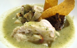 Chef Angel Vasquez dari Puebla Meracik Hidangan Meksiko di Cinnamon