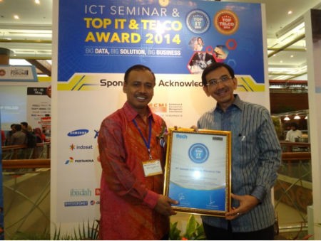 Sukses Transformasi Sistem IT, Garuda Indonesia Raih TOP IT Award 2014