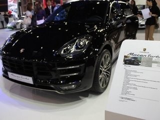 Di Indonesia Porsche Macan Mengaspal 5 Juni 2014