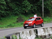 Seberapa Tangguh Ford EcoSport Melibas Kelok 44?