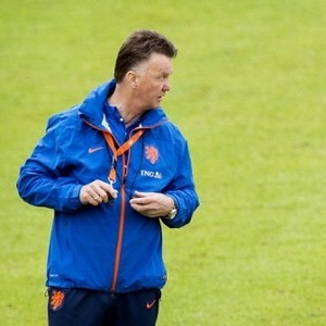 Van Gaal Dikabarkan Sudah Berikan Daftar Pemain Incaran kepada MU