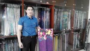 Hendry Tan, Generasi Kedua yang Sukses Kembangkan Bisnis Keluarga