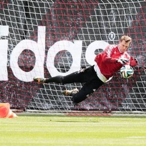 Neuer Prediksikan Laga Ketat Sampai Akhir