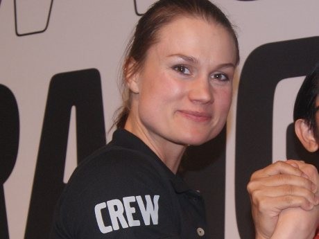 Wanita Tangguh di Balik Merek Volvo