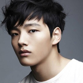 Yeo Jin Goo, Aktor Ganteng yang Belum Pernah Pacaran