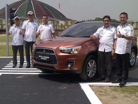 Mitsubishi Pasang Target Tinggi untuk Outlander Sport