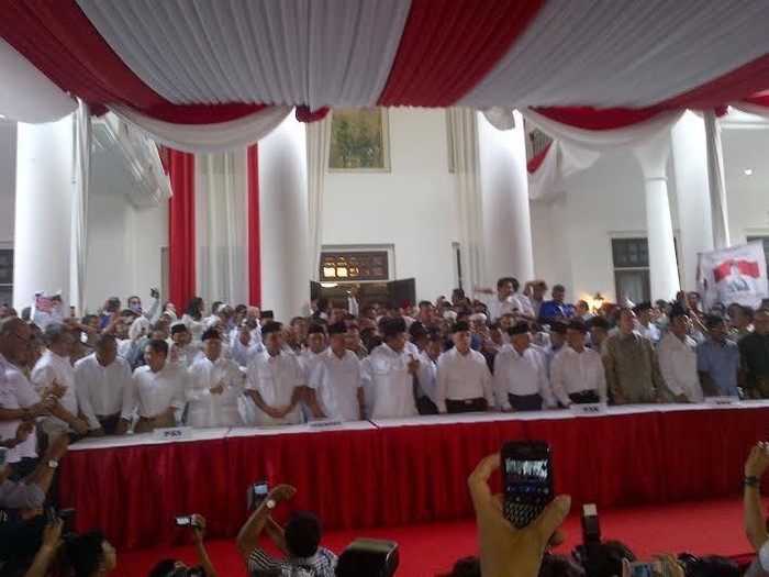 Ustad Hilmi: Kita Digerakkan Allah ke Arah Bung Bowo dan Bung Hatta