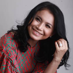 Tak Harus Kaya, Rossa Cari Pasangan yang Ganteng