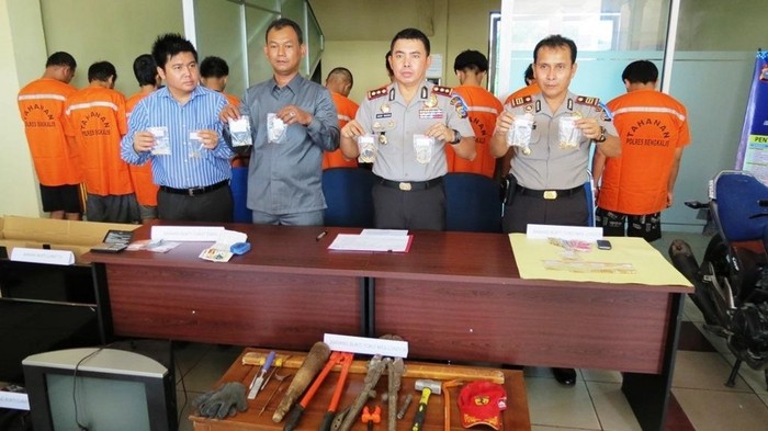 Polisi Bekuk Perampok 1,5 Kg Emas di Bengkalis