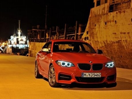 Mengenal Lebih Jauh BMW M235i Coupe