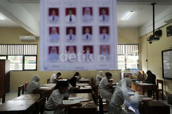 Tidak Lulus UN, 17 Siswa SMA di Solo Langsung Disiapkan Ikut UNPK