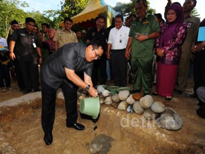 Peresmian Renovasi Makam Papan Tinggi di Tapanuli