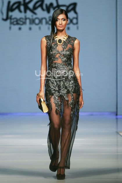 Ali Charisma The Butterfly and Crow. Jakarta Fashion & Food Festival 2014 at Grand Ballroom Harris Hotel. Kelapa Gading. 19 Mei 2013. Jakarta. [Foto: Mohammad Abduh/Wolipop]