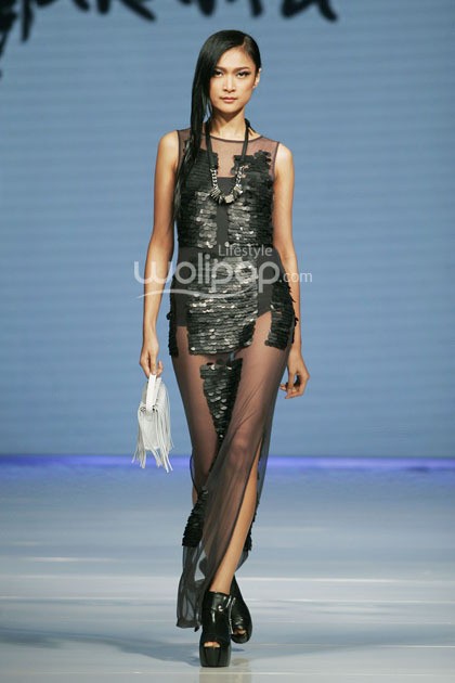 Ali Charisma The Butterfly and Crow. Jakarta Fashion & Food Festival 2014 at Grand Ballroom Harris Hotel. Kelapa Gading. 19 Mei 2013. Jakarta. [Foto: Mohammad Abduh/Wolipop]