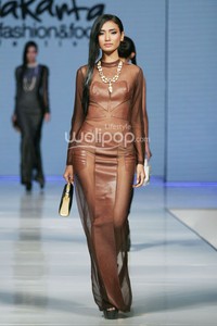 Ali Charisma The Butterfly and Crow. Jakarta Fashion & Food Festival 2014 at Grand Ballroom Harris Hotel. Kelapa Gading. 19 Mei 2013. Jakarta. [Foto: Mohammad Abduh/Wolipop]